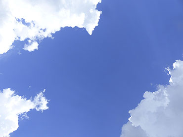 photos de ciel avec des nuages blancs