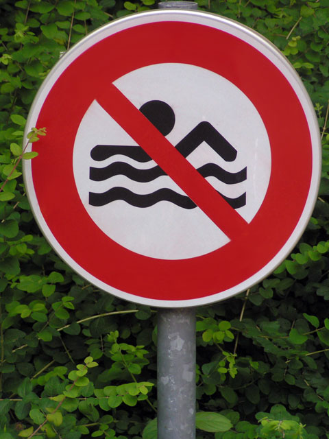 panneau de baignade interdite