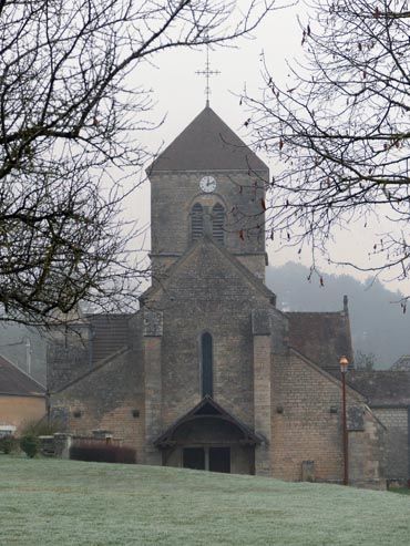 photo gratuite d'une église en Bourgogne