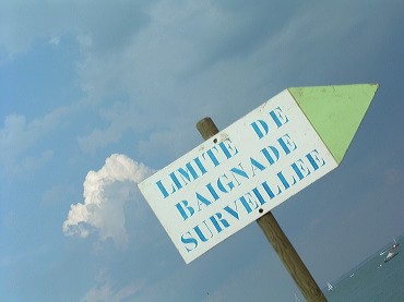 Limite de baignade surveillée, panneau